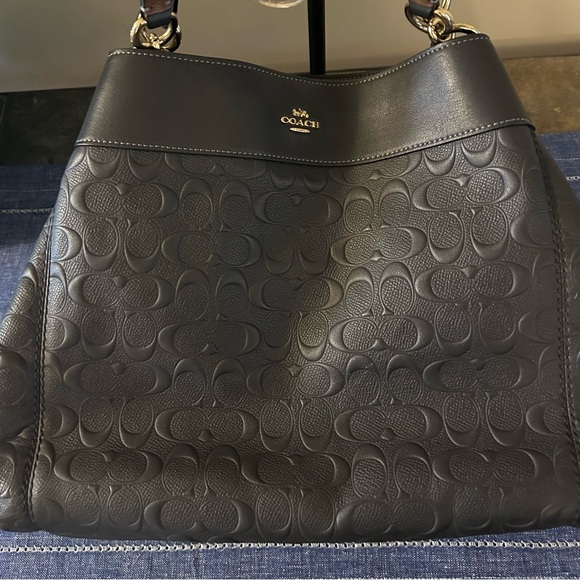 Accessories - Coach Embossed Lexy shoulder Bag in beautiful black leather